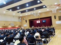 講堂にいる人達

AI 生成コンテンツは誤りを含む可能性があります。